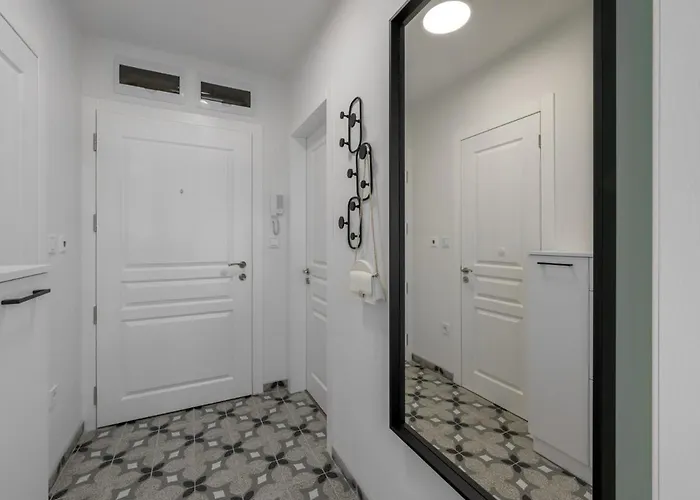 Apartament One Br Free Parking Center